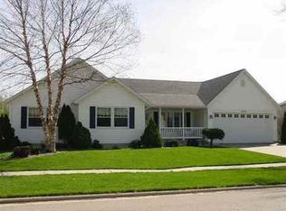 4763 Edgebrook Dr, Waterloo, IA 50701