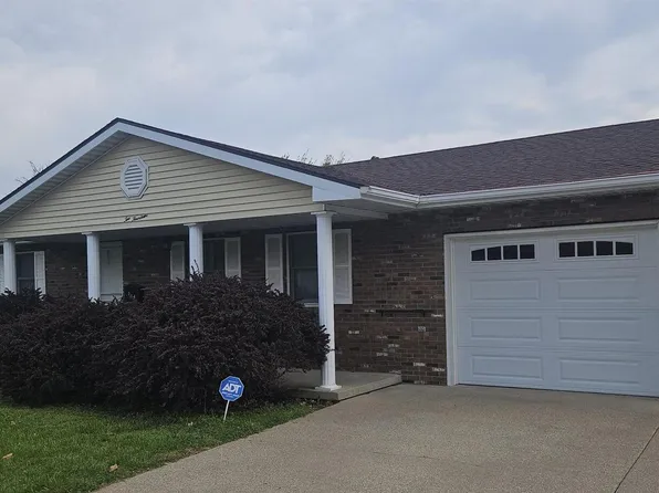 214 W Locust St, Harrisburg, IL 62946