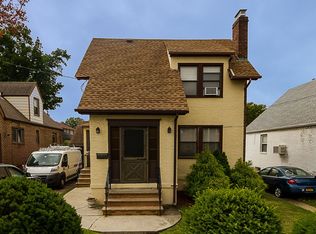 19826 49th Ave, Fresh Meadows, NY 11365