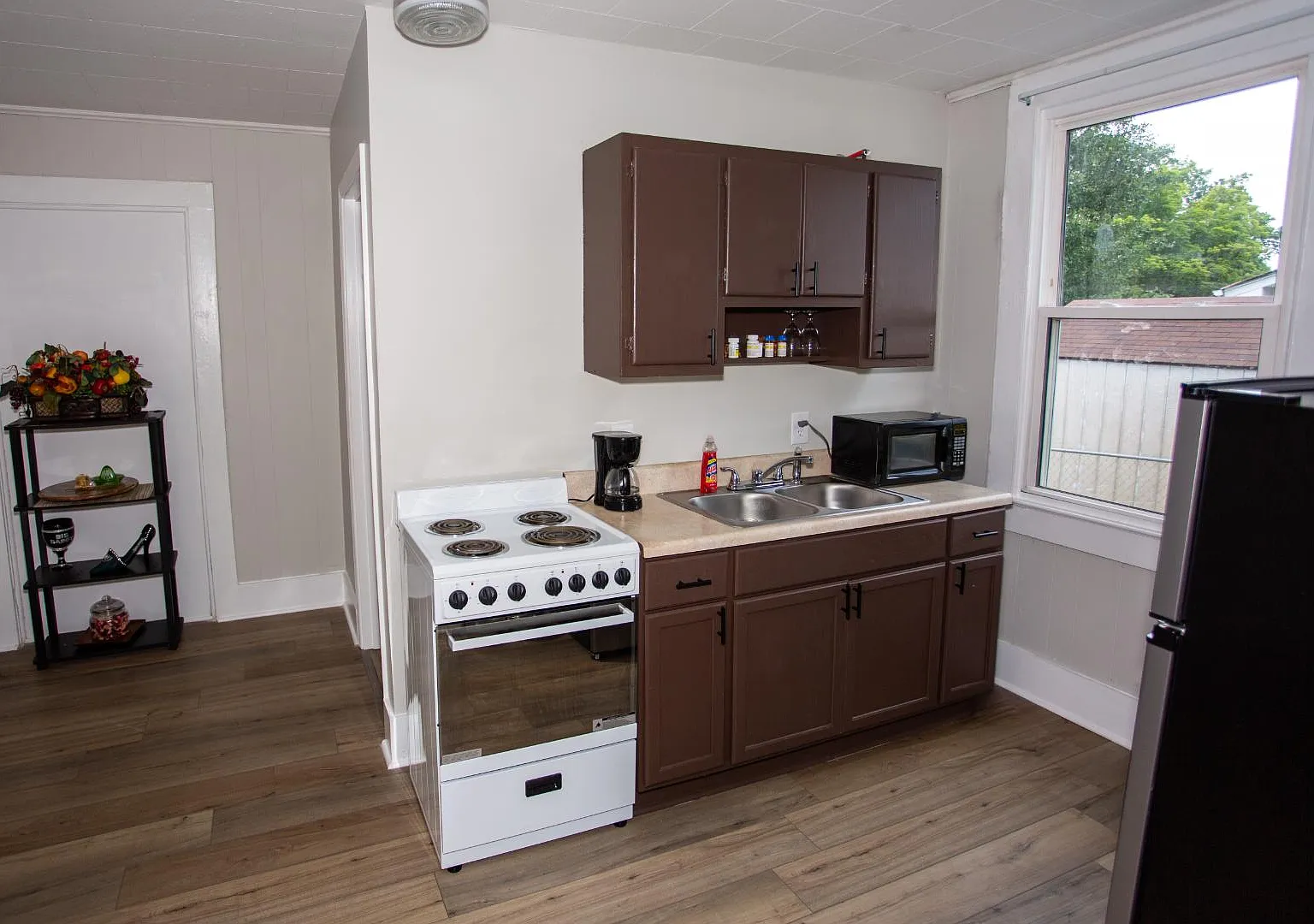 111 Summit St - 1 — Photo 2