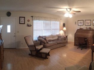 20445 Sweetwater Rd, Waynesville, MO 65583