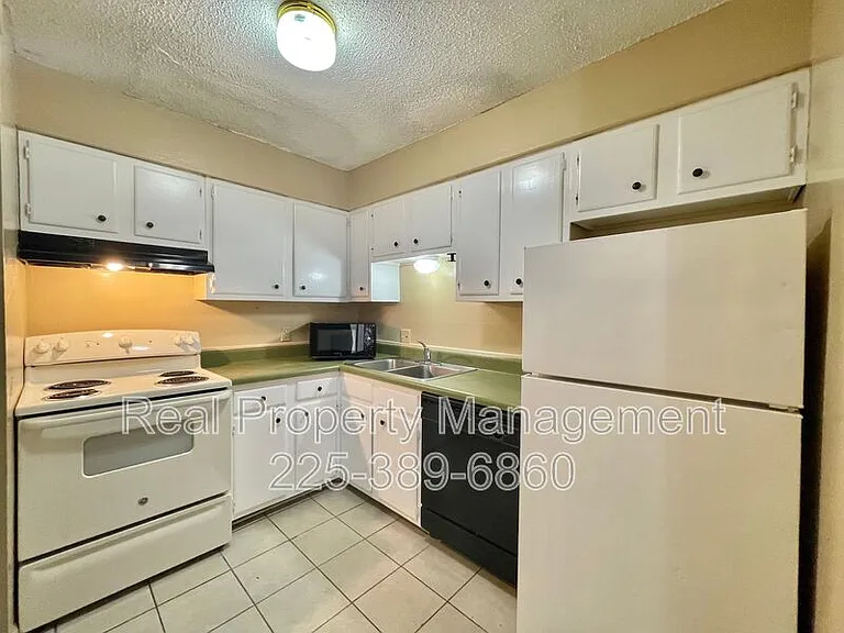 10952 Cherry Hill Ave #4 — Photo 1