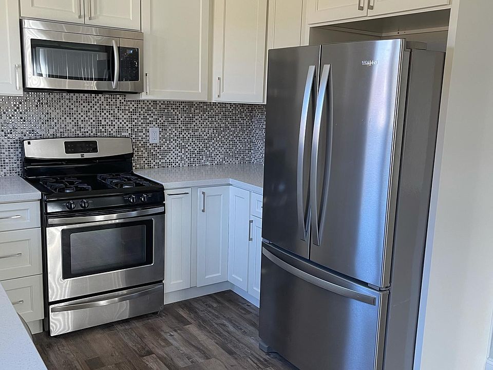 Kitchen with Stainless Steel Appliances