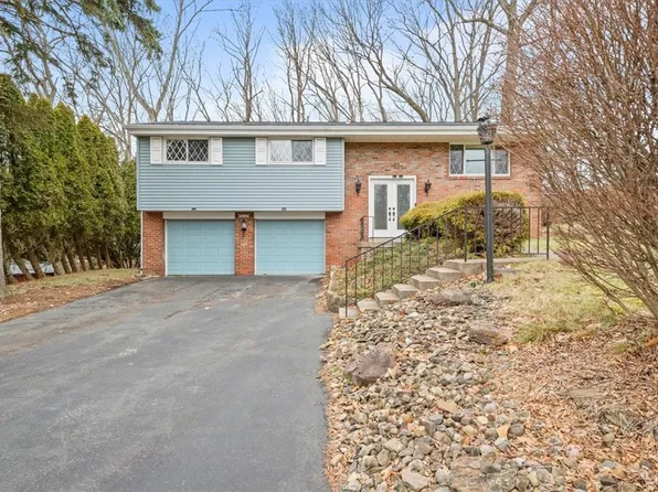 3009 Vermeer Dr, Allison Park, PA 15101