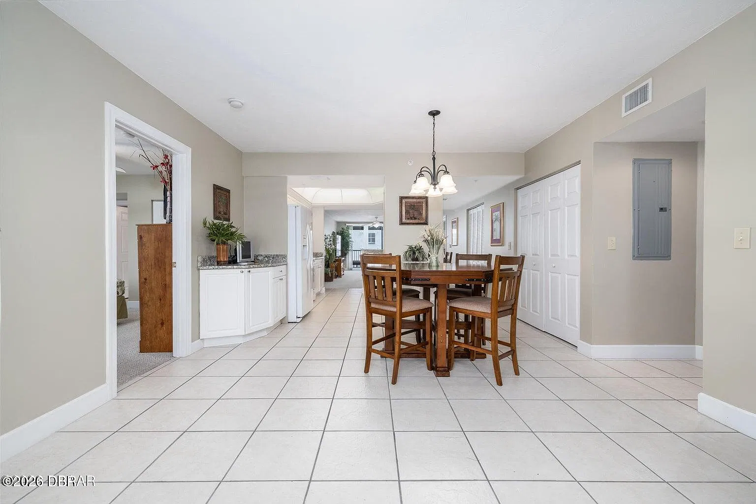 3 bed, 3.0 bath, 2140 sqft, $2,895 — Photo 4