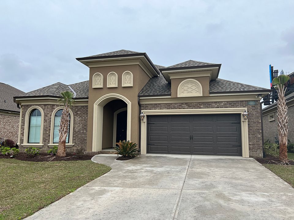 1st image of 305 Las Olas Dr