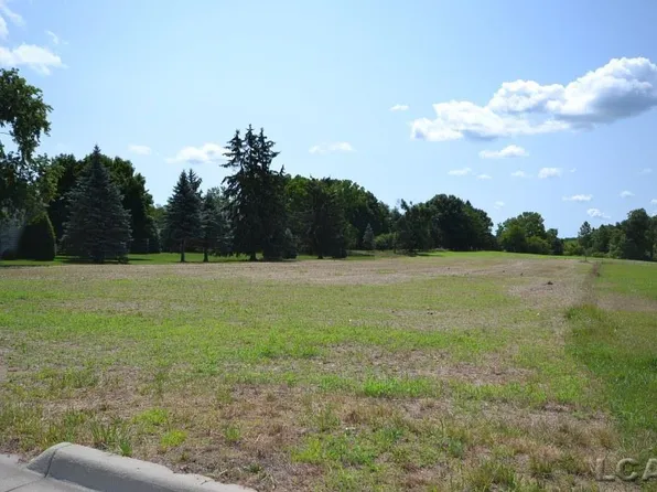 700 Conklin Dr, Tecumseh, MI 49286