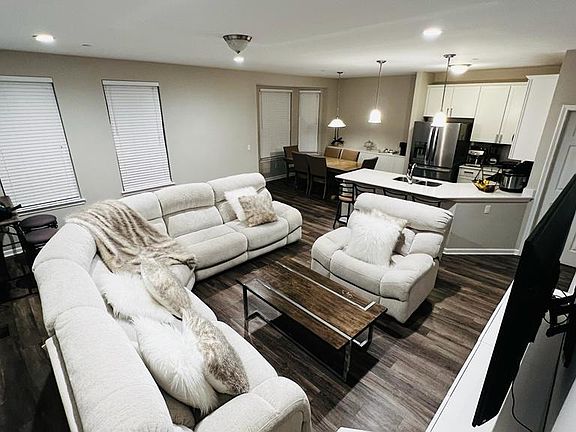 5th image of 56732 Longhorn Dr