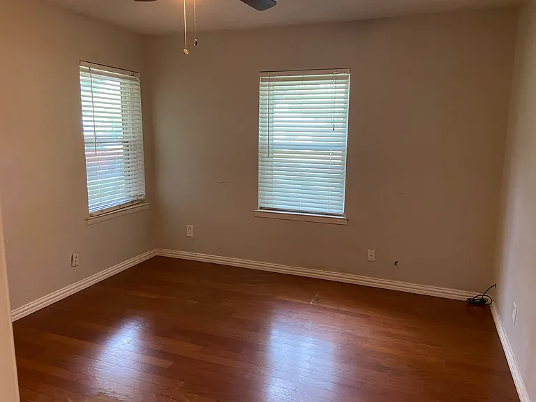 617 Loch Ln — Photo 12