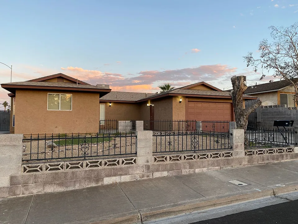 401 Tiger Lily Way