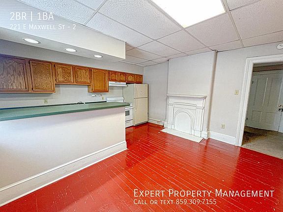 5th image of 221 E Maxwell St Floor 2