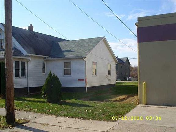 2nd image of 207 Osborne St