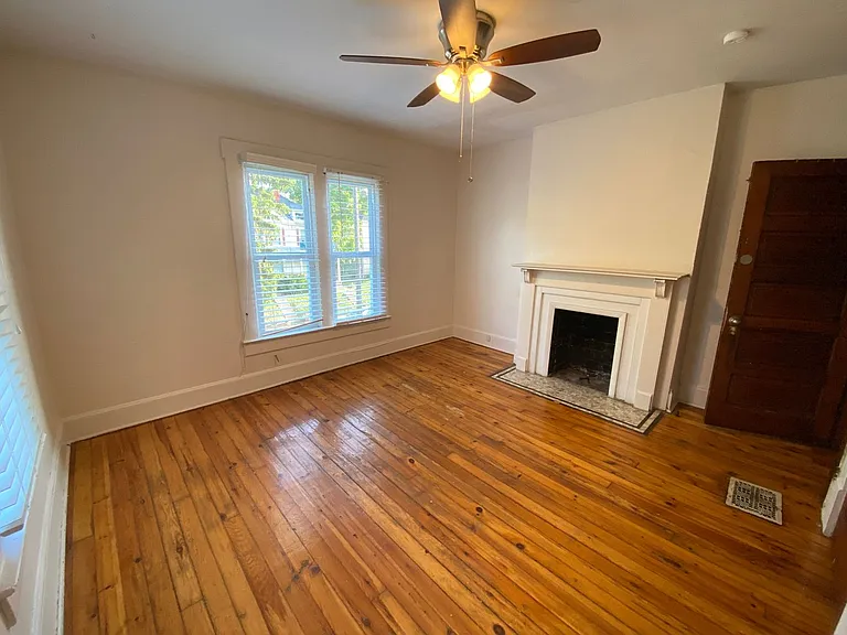 W Blake Ave 49-51 WR — Photo 11