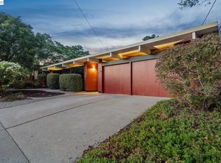 5427 Greenridge Rd, Castro Valley, CA 94552