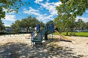 4510 Sanibel Way — Photo 27