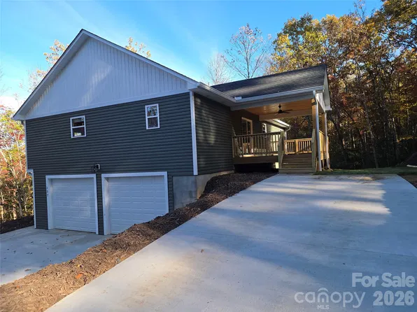 137 Carroll Mountain Rd #4, Horse Shoe, NC 28742