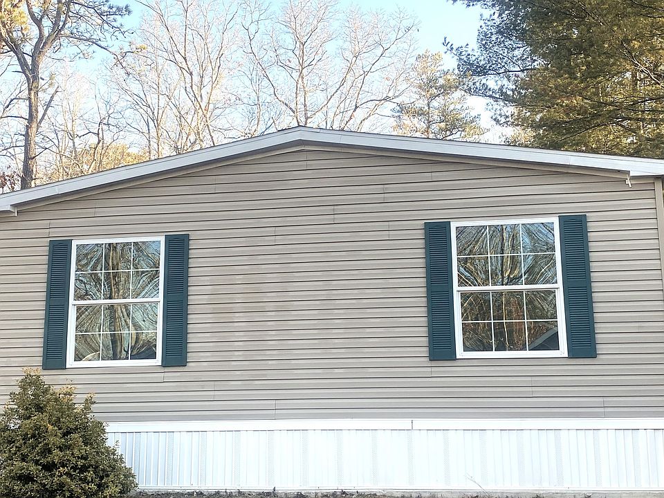Exterior Image-0-CHAMPION 123 Fairview Manor
