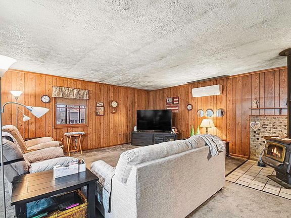 5th image of 1514 Viking Dr