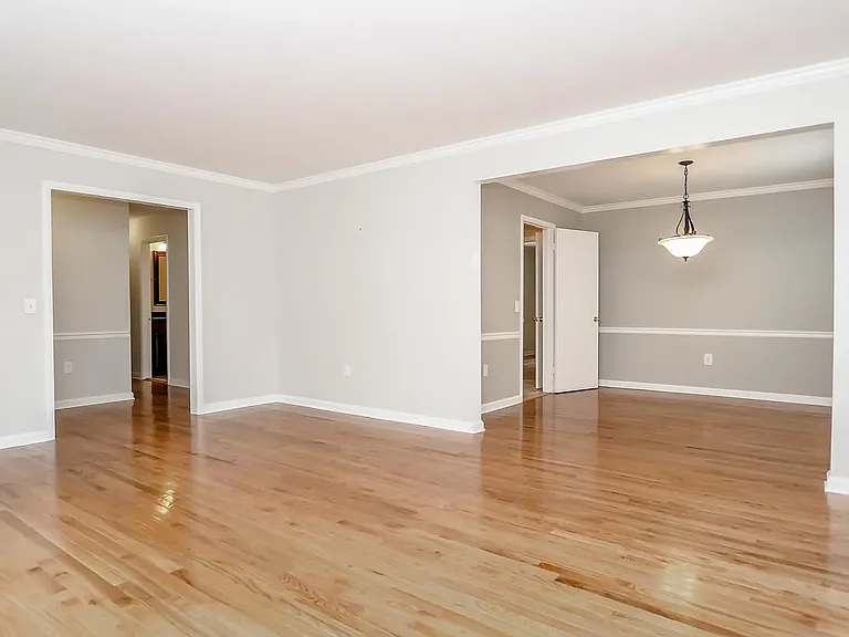 5823 Windham Dr — Photo 7