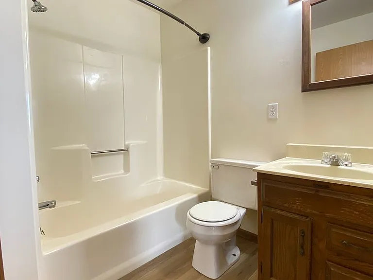 1785 Alexandra Ct — Photo 14
