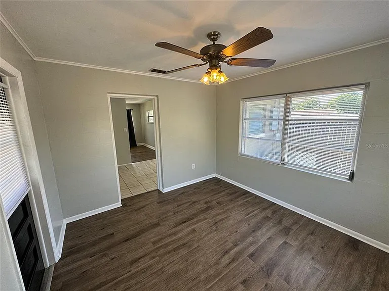 460 Mount Vernon Ct — Photo 8