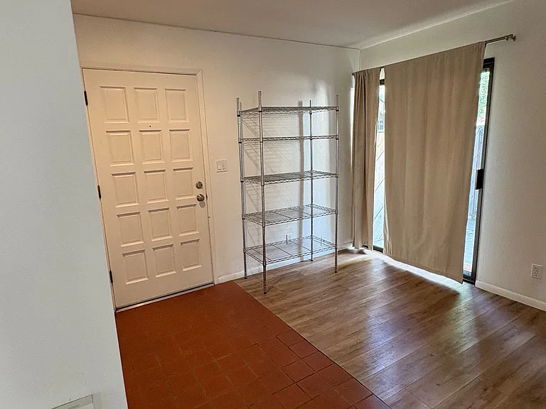 570 Peach St #26 — Photo 14