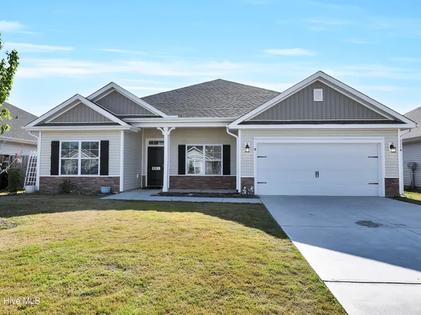 805 Washington Square, Richlands, NC 28574