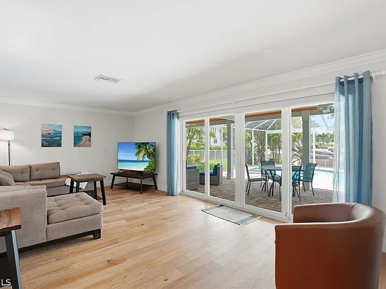 1590 Sandpiper St — Photo 7