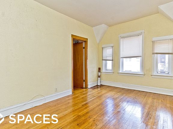 2nd image of 3508 N Broadway St #3516-3