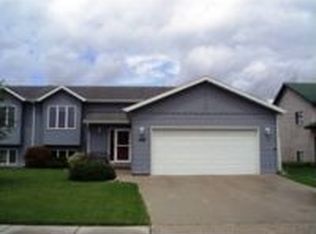 1010 4th Ave W, West Fargo, ND
