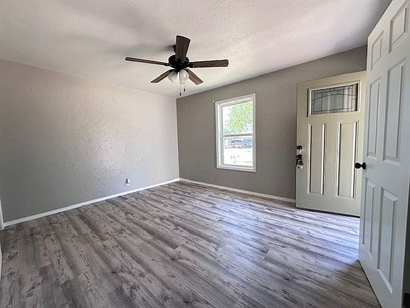 4th image of 3706 Muriel Dr