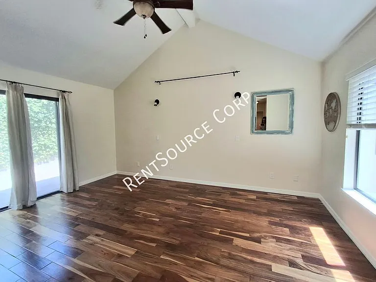 23902 Ranney House Ct — Photo 24