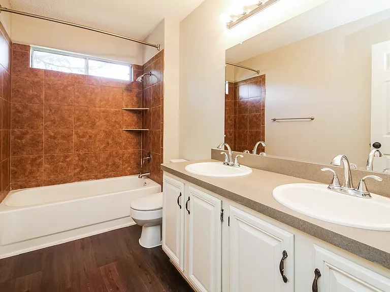 3229 Kathy Ln — Photo 14