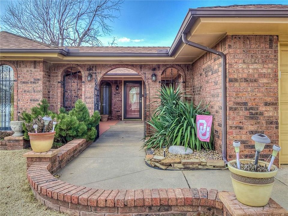 1st image of 11513 Mackel Dr