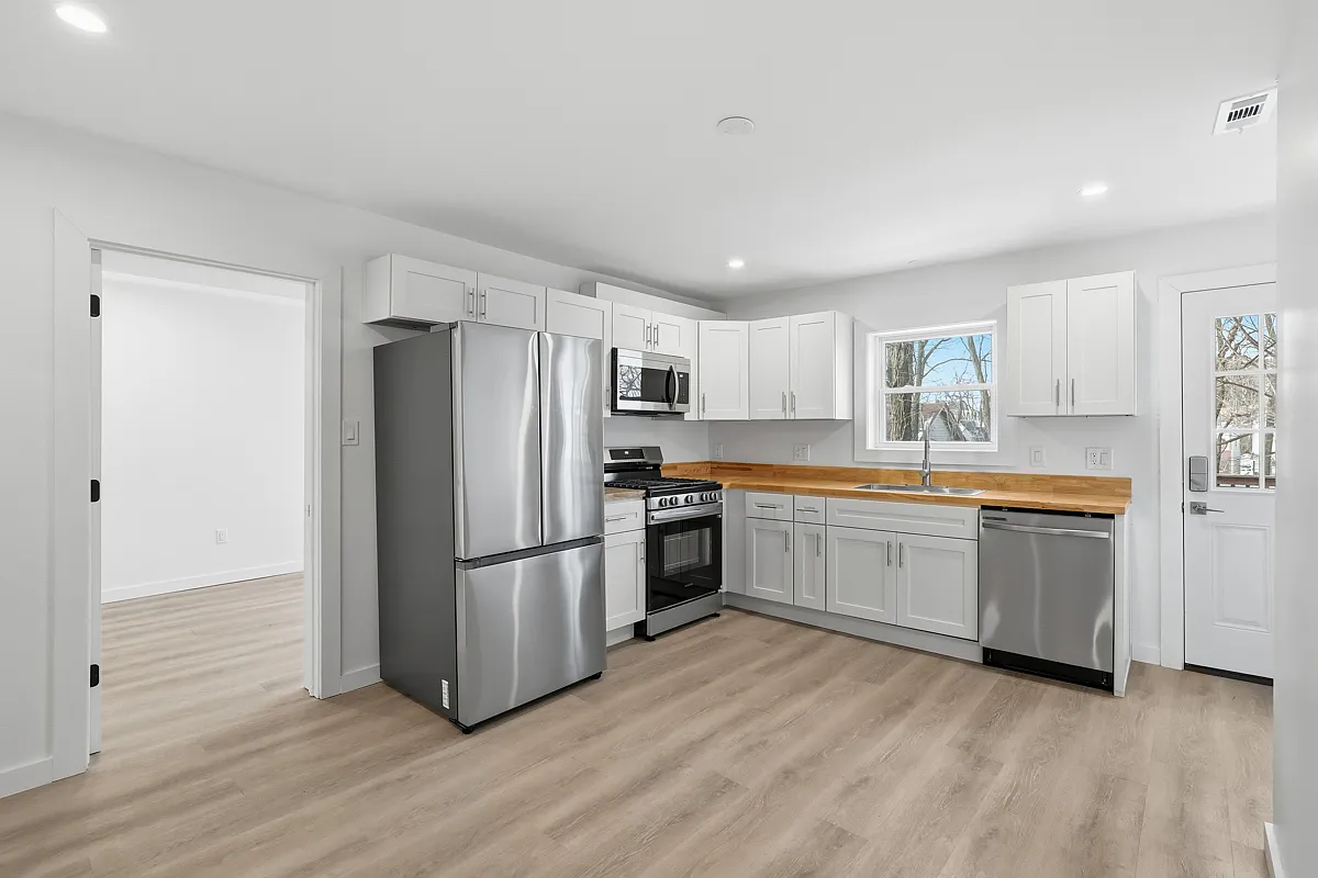 62 Greenbush St Floor 2 photo 1