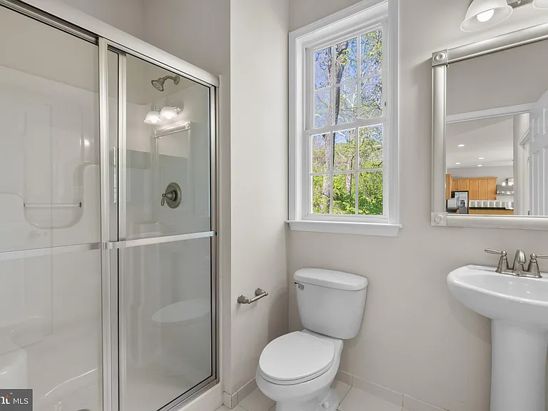 9724 Centennial Meadows Ln — Photo 14