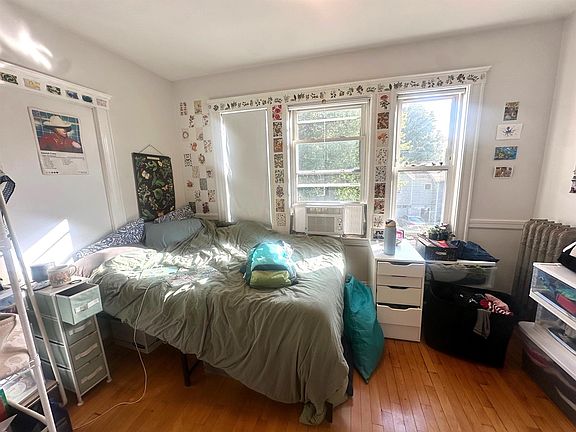 4th image of 23 Edison Ave #2