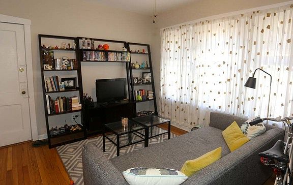 3rd image of 3565 W Henderson St #1