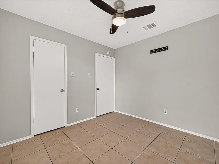 19942 Great Elms Dr — Photo 24