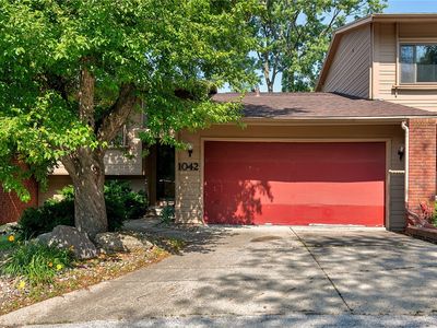 1042 Woodland Park Dr, West Des Moines, IA, 50266