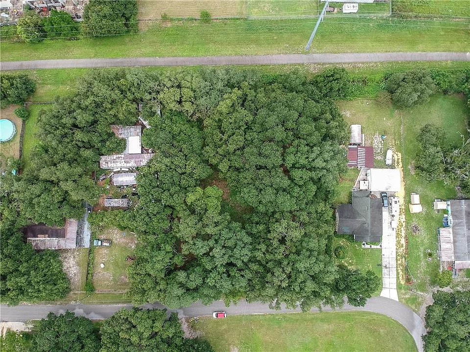 2nd image of 2149 Helwyn Rd