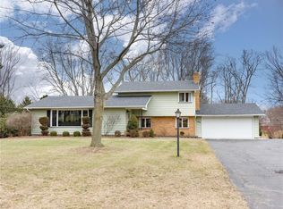 454 Sun Hill Ln, Webster, NY 14580
