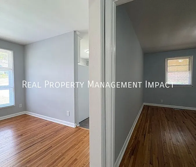 906 Springdale Dr — Photo 14