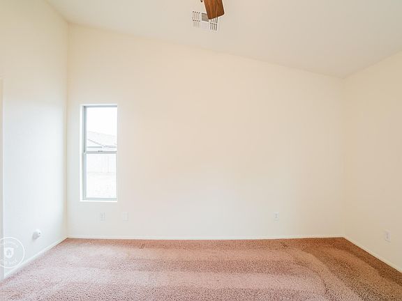 5th image of 10325 W Hess St