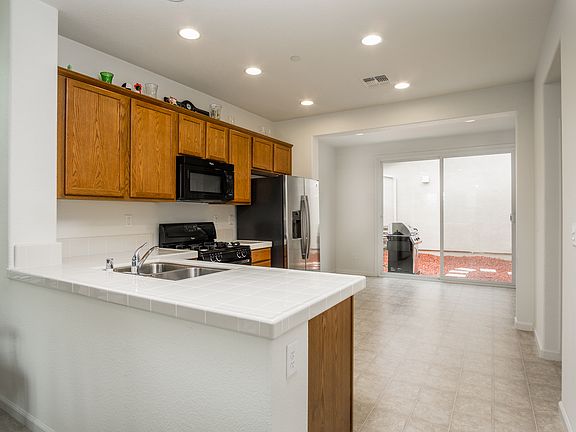 4th image of 908 Bullion Ln