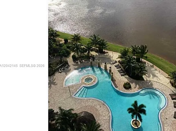2641 N Flamingo Rd, Sunrise, FL