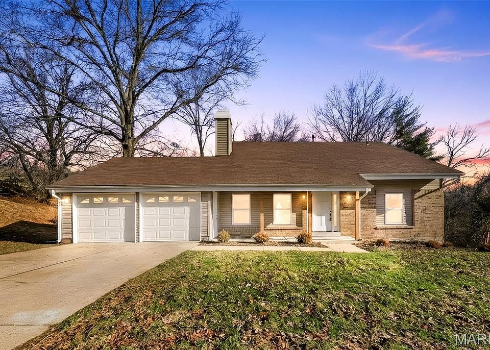 1st image of 12768 Coachlight Square Dr