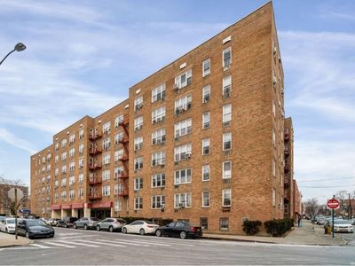 5921 Calloway St #5R, Flushing, NY, 11368