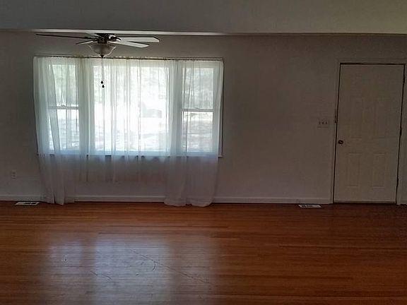 4th image of 13746 Elderberry Ln