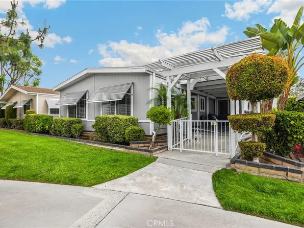 581 Forest Lake Dr #98, Brea, CA 92821